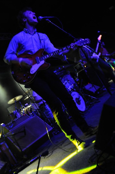 TV Torso at La Zona Rosa, Austin Texas, 02/02/2011