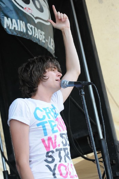 The Academy Is on the Route 66 Stage, Warped Tour, Verizon Wireless Amphith