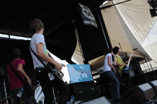 The Academy Is on the Route 66 Stage, Warped Tour, Verizon Wireless Amphith