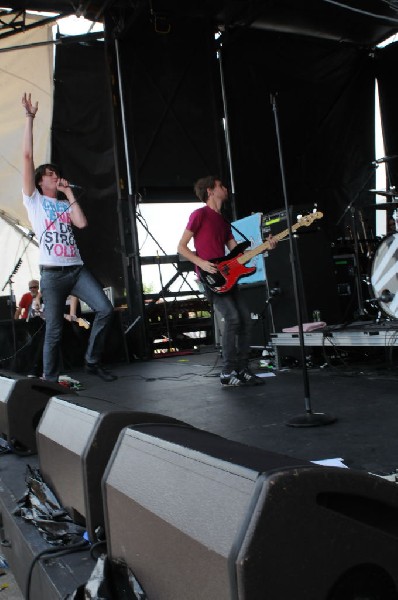 The Academy Is on the Route 66 Stage, Warped Tour, Verizon Wireless Amphith