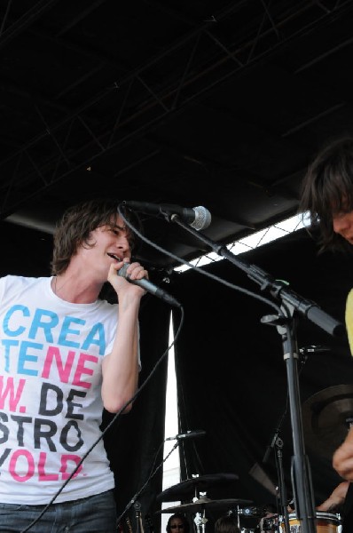 The Academy Is on the Route 66 Stage, Warped Tour, Verizon Wireless Amphith