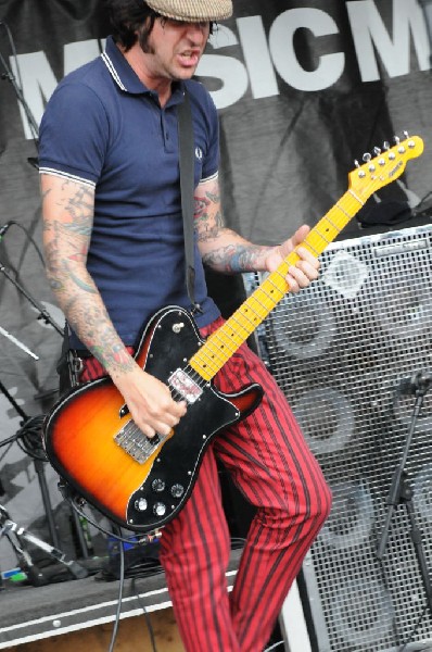 The Briggs on the Hurley Stage, Warped Tour, Verizon Wireless Amphitheater,