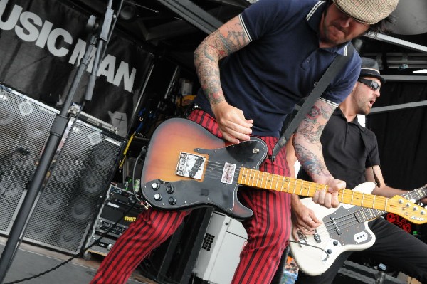 The Briggs on the Hurley Stage, Warped Tour, Verizon Wireless Amphitheater,