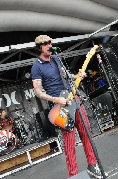 The Briggs on the Hurley Stage, Warped Tour, Verizon Wireless Amphitheater,