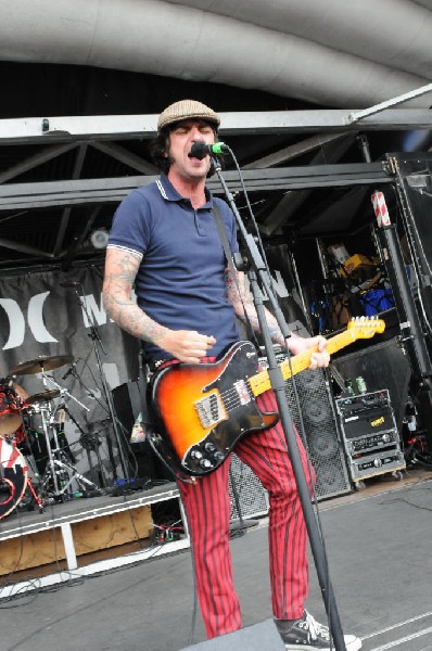 The Briggs on the Hurley Stage, Warped Tour, Verizon Wireless Amphitheater,