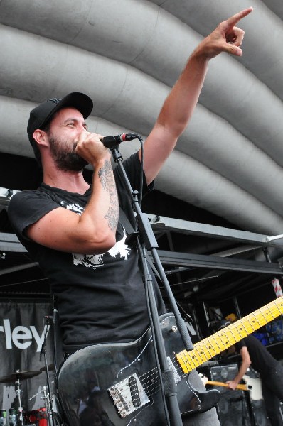The Briggs on the Hurley Stage, Warped Tour, Verizon Wireless Amphitheater,