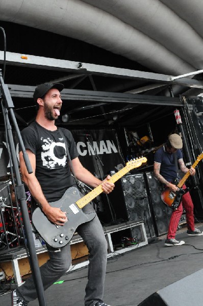 The Briggs on the Hurley Stage, Warped Tour, Verizon Wireless Amphitheater,