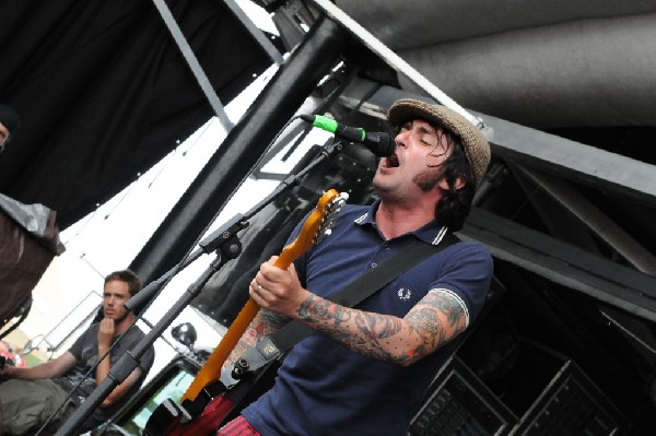 The Briggs on the Hurley Stage, Warped Tour, Verizon Wireless Amphitheater,