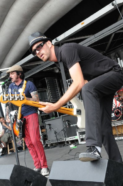 The Briggs on the Hurley Stage, Warped Tour, Verizon Wireless Amphitheater,