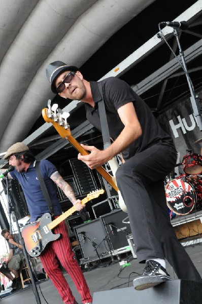 The Briggs on the Hurley Stage, Warped Tour, Verizon Wireless Amphitheater,