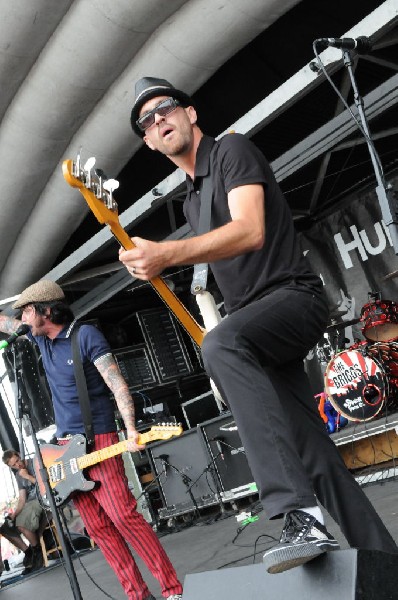The Briggs on the Hurley Stage, Warped Tour, Verizon Wireless Amphitheater,