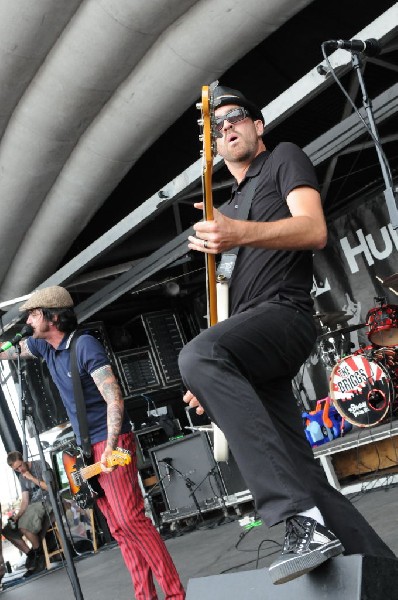 The Briggs on the Hurley Stage, Warped Tour, Verizon Wireless Amphitheater,