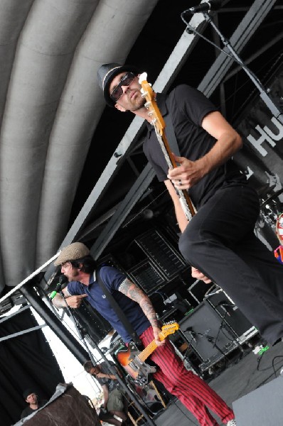The Briggs on the Hurley Stage, Warped Tour, Verizon Wireless Amphitheater,