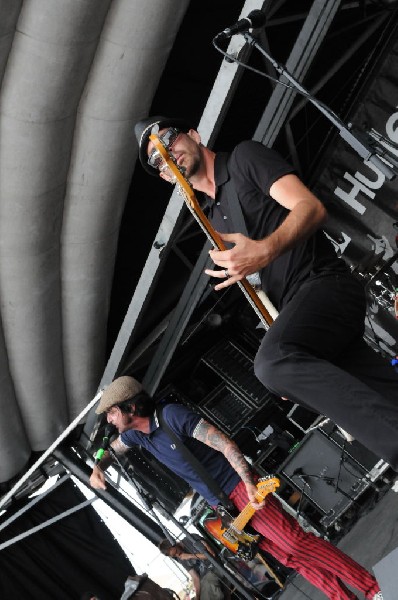 The Briggs on the Hurley Stage, Warped Tour, Verizon Wireless Amphitheater,