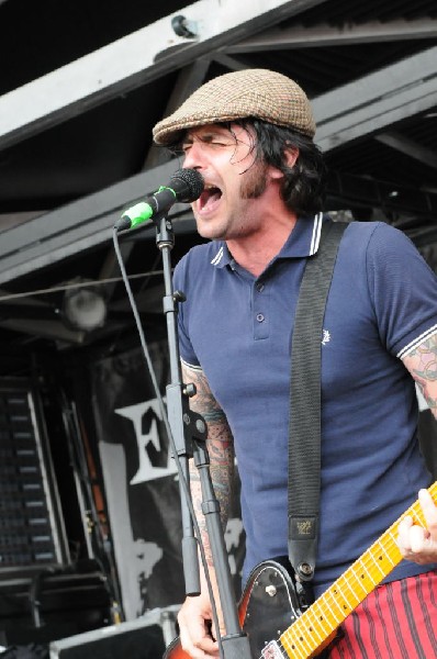 The Briggs on the Hurley Stage, Warped Tour, Verizon Wireless Amphitheater,