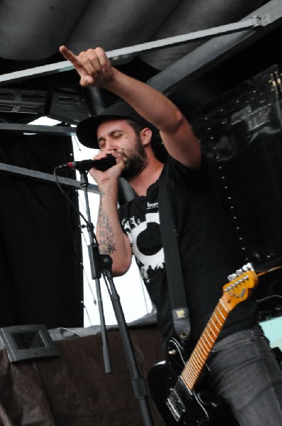 The Briggs on the Hurley Stage, Warped Tour, Verizon Wireless Amphitheater,