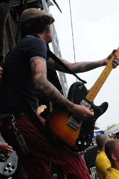 The Briggs on the Hurley Stage, Warped Tour, Verizon Wireless Amphitheater,