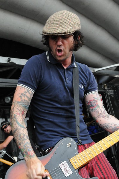 The Briggs on the Hurley Stage, Warped Tour, Verizon Wireless Amphitheater,