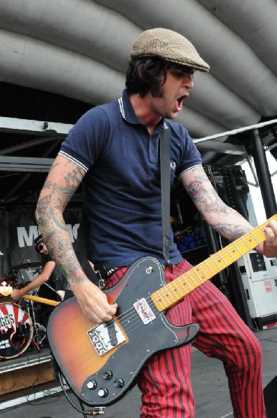 The Briggs on the Hurley Stage, Warped Tour, Verizon Wireless Amphitheater,