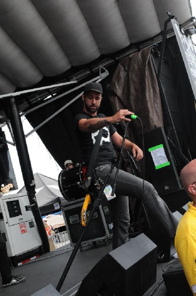 The Briggs on the Hurley Stage, Warped Tour, Verizon Wireless Amphitheater,