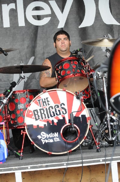 The Briggs on the Hurley Stage, Warped Tour, Verizon Wireless Amphitheater,