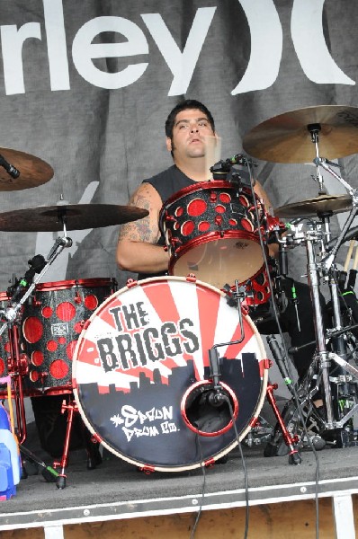 The Briggs on the Hurley Stage, Warped Tour, Verizon Wireless Amphitheater,
