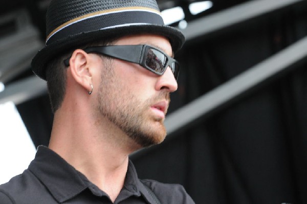 The Briggs on the Hurley Stage, Warped Tour, Verizon Wireless Amphitheater,