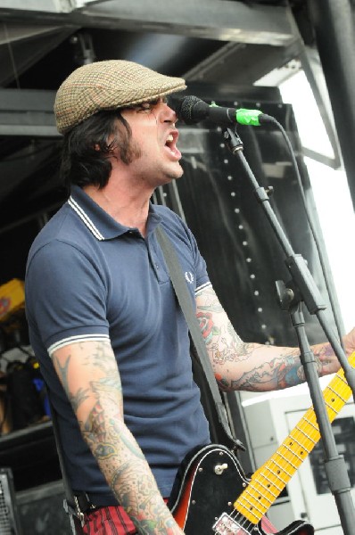 The Briggs on the Hurley Stage, Warped Tour, Verizon Wireless Amphitheater,