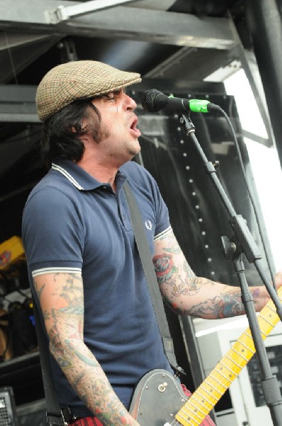 The Briggs on the Hurley Stage, Warped Tour, Verizon Wireless Amphitheater,