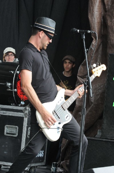 The Briggs on the Hurley Stage, Warped Tour, Verizon Wireless Amphitheater,