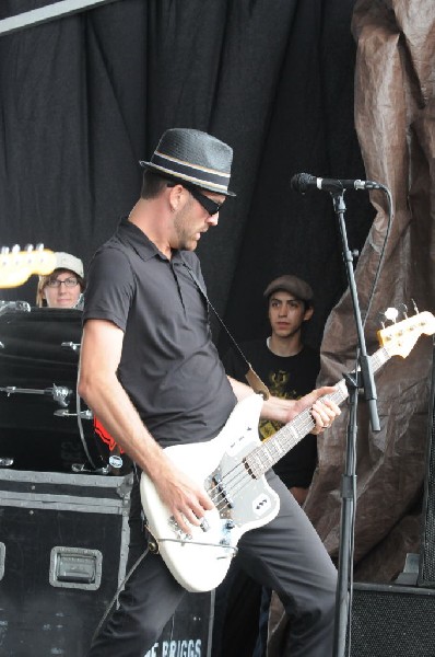 The Briggs on the Hurley Stage, Warped Tour, Verizon Wireless Amphitheater,
