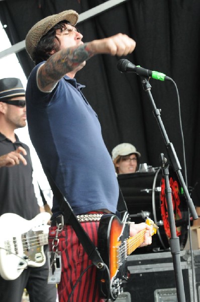 The Briggs on the Hurley Stage, Warped Tour, Verizon Wireless Amphitheater,
