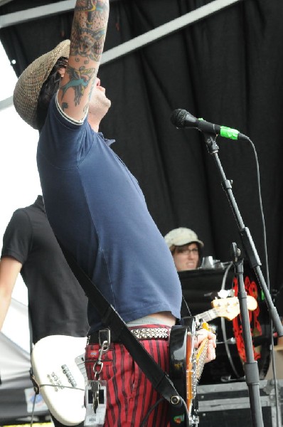 The Briggs on the Hurley Stage, Warped Tour, Verizon Wireless Amphitheater,