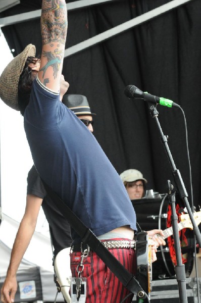 The Briggs on the Hurley Stage, Warped Tour, Verizon Wireless Amphitheater,