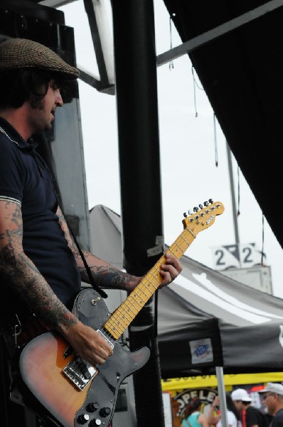 The Briggs on the Hurley Stage, Warped Tour, Verizon Wireless Amphitheater,