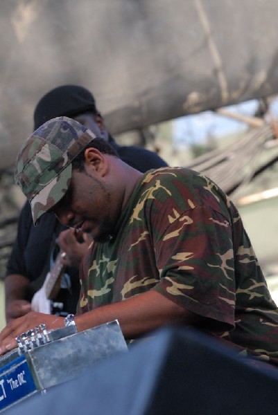 The Lee Boys at The Back Yard, Austin, Texas