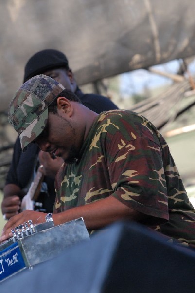 The Lee Boys at The Back Yard, Austin, Texas