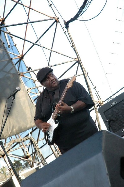 The Lee Boys at The Back Yard, Austin, Texas