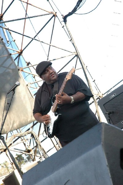 The Lee Boys at The Back Yard, Austin, Texas