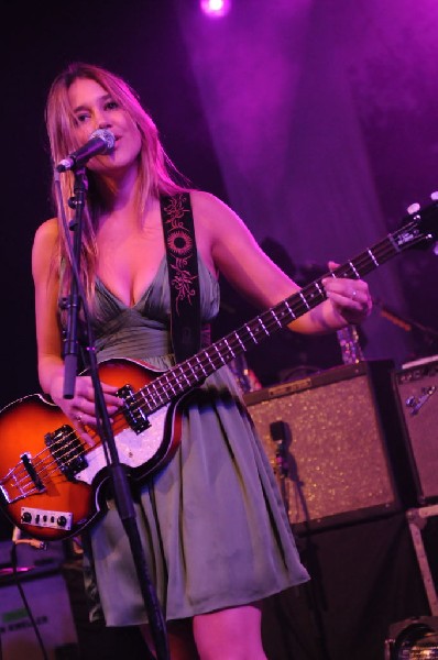 The Wellspring at Stubb's BarBQ, Austin, Texas April 16, 2011 - photo by Je