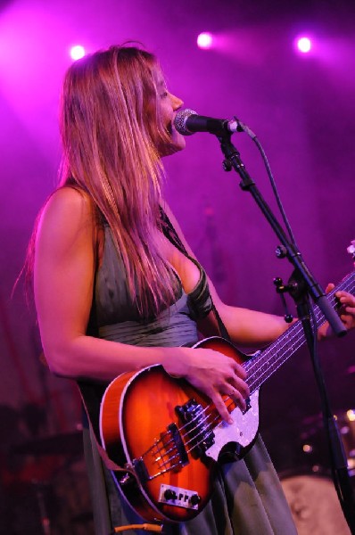 The Wellspring at Stubb's BarBQ, Austin, Texas April 16, 2011 - photo by Je