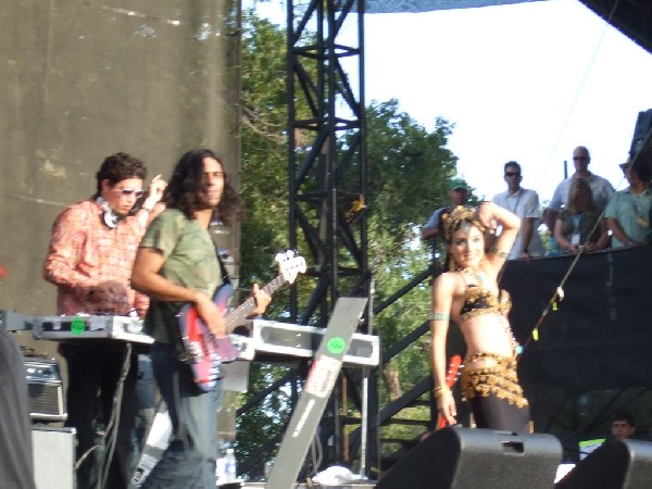 Thievery Corporation at ACL Fest 2006, Austin, Tx