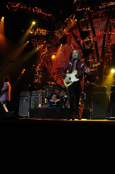 Tom Petty and the Heartbreakers at the  Verizon