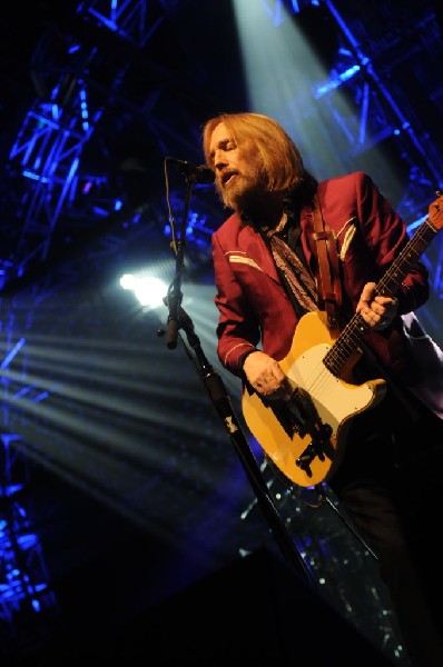 Tom Petty and the Heartbreakers at the  Verizon