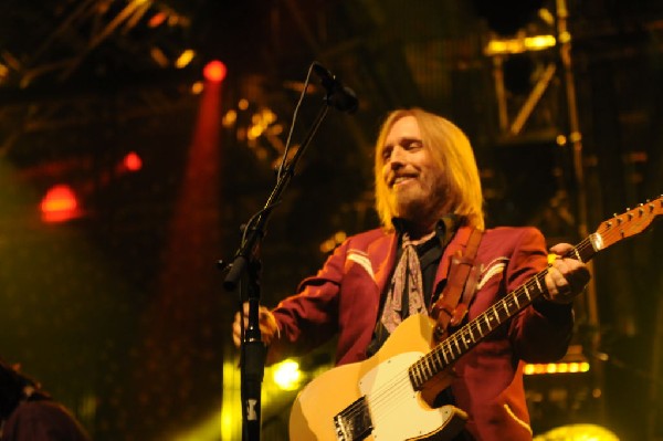 Tom Petty and the Heartbreakers at the  Verizon