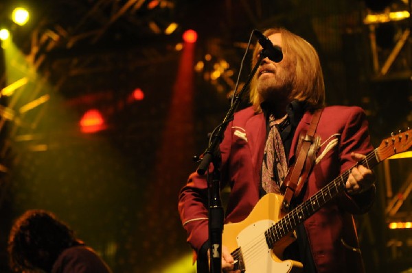 Tom Petty and the Heartbreakers at the  Verizon