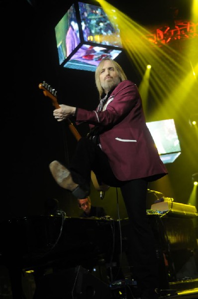 Tom Petty and the Heartbreakers at the  Verizon