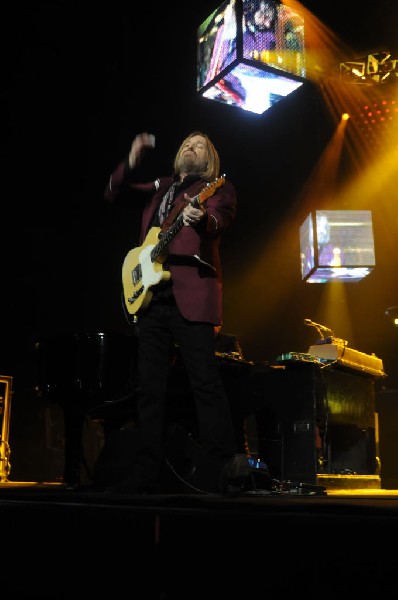 Tom Petty and the Heartbreakers at the  Verizon