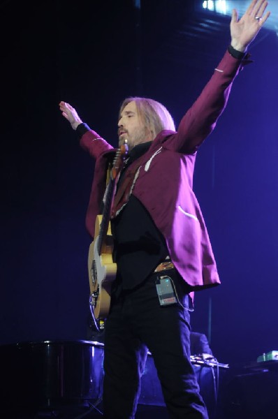Tom Petty and the Heartbreakers at the  Verizon