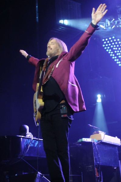 Tom Petty and the Heartbreakers at the  Verizon